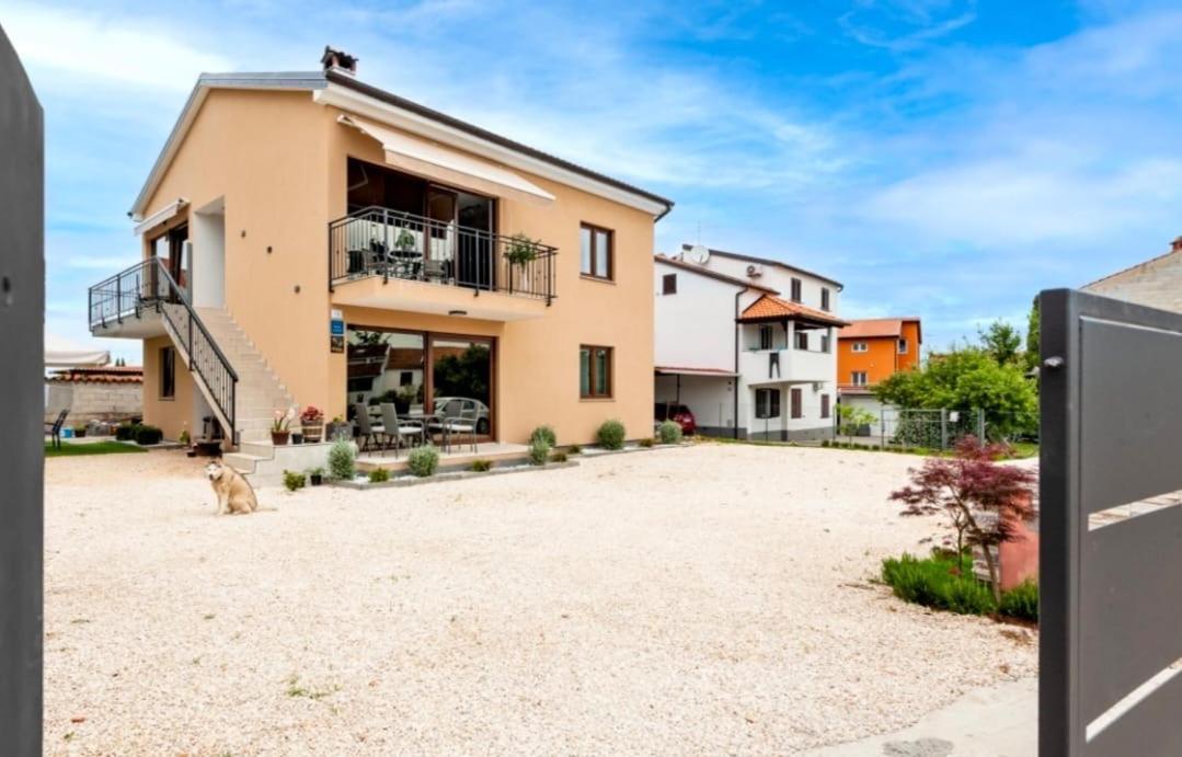 Apartman Lorena Rovinj Exterior foto